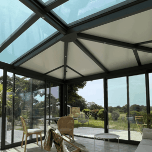 ambiance-verandas-aizenay-saint-gilles-croix-de-vie-saint-hilaire-de-riez-bretignolles-sur-mer-brem-sur-mer-les-sables-dolonne-les-achards-auvent-pergola-a-toile-carport-auvent-extension8-scaled.jpg